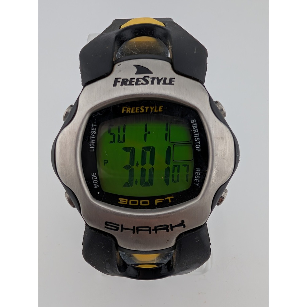 Freestyle Men's Shark Mako Scuba Dive Watch Silver Case Black Band- New Battery